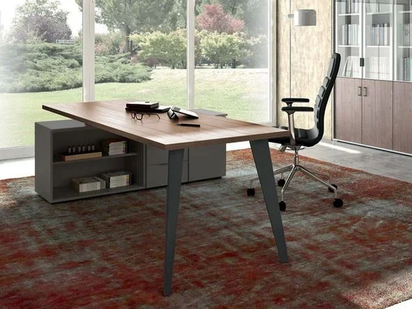 Bureau de direction Elvira sur crédence – Bulmin