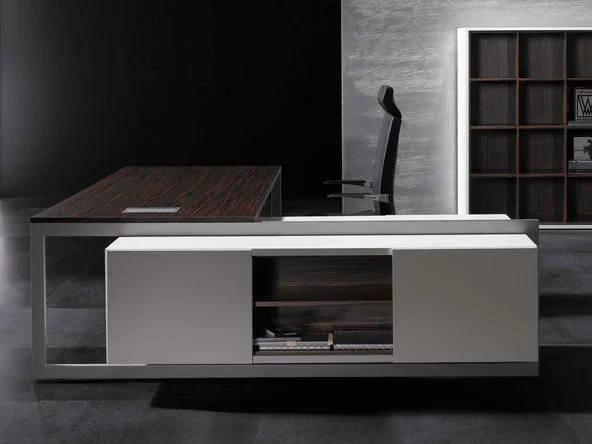 Bureau de direction Vektor sur crédence – Forma 5