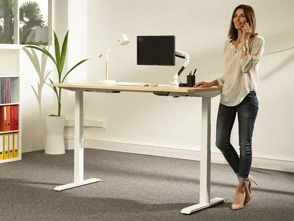 Bureau individuel Lotar avec réglage en hauteur électrique – Weeno