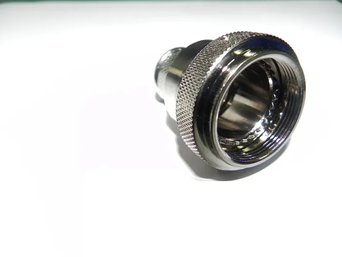 Capot pour connecteur cylindrique Droit Amphenol Limited, taille 19mm pour Famille L de connecteurs cylindriques série