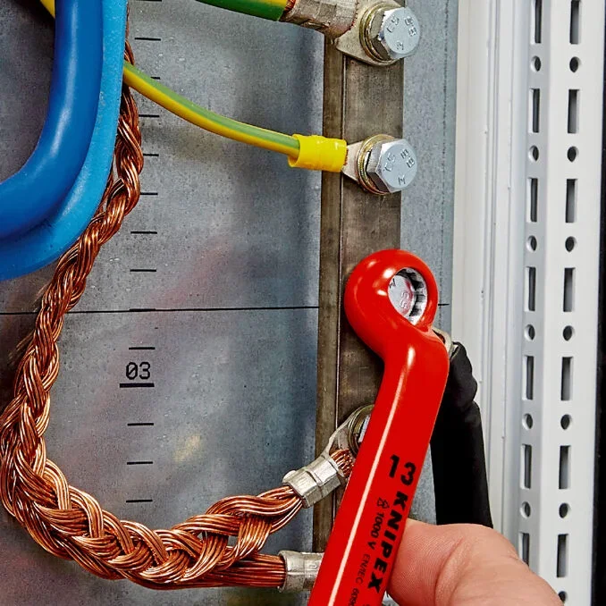 Cle polygonale contre-coudee 16mm 1000v KNIPEX – 98 01 16