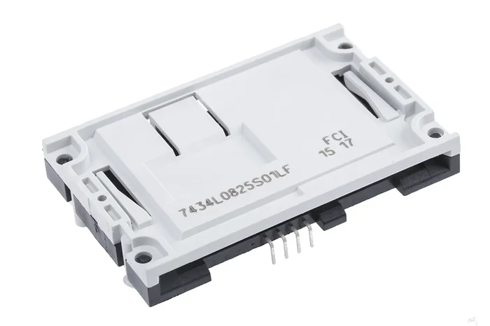Connecteur de carte mémoire Angle droit Amphenol ICC, Traversant, Smart Card, raccordement A souder