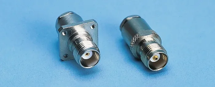 Connecteur TNC Radiall Femelle Droit 50Ω Montage panneau