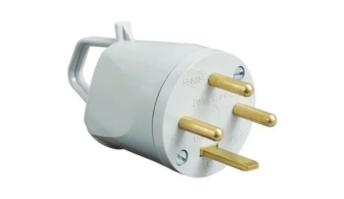 Fiche 3P+T 20A 400V à anneau Legrand 055635
