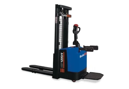 Gerbeur électrique HEF1200/4 avec poste de conduite, hauteur de levage 90 – 4.000 mm, capacité de charge 1.200 kg, SolidHub