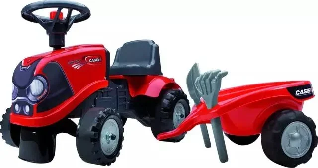 Porteur case ih et sa remorque