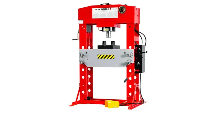 Presse d&rsquo;atelier hydropneumatique 100T avec cylindre mobile MW Tools