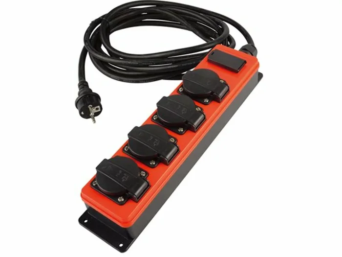 QwattPro 2561027 Prise SocketMaster – 4xRA – USB – 3G2.5 H07RN-F – 5m
