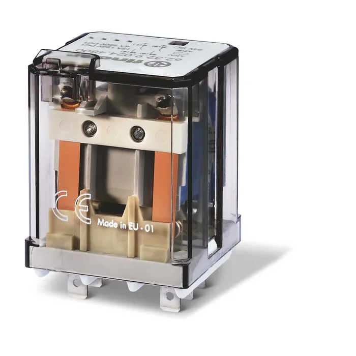 Relais de puissance Finder, bobine 110V c.a. Montage enfichable