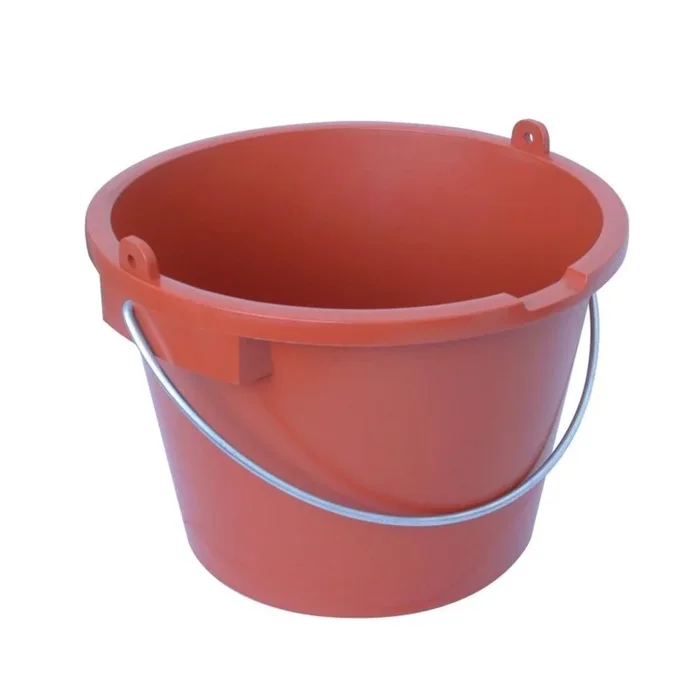 Seau plastique 27L anti-choc avec anse en acier – RAIMONDI – 13399