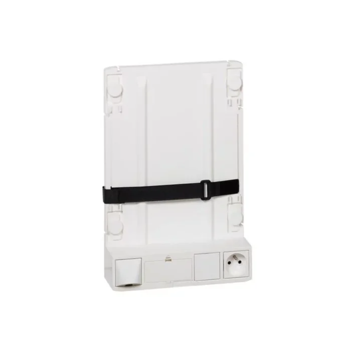 Support box LEGRAND opérateur ADSL et fibre avec 1 prise 2P+T et 4 cordons de liaison box et coffret