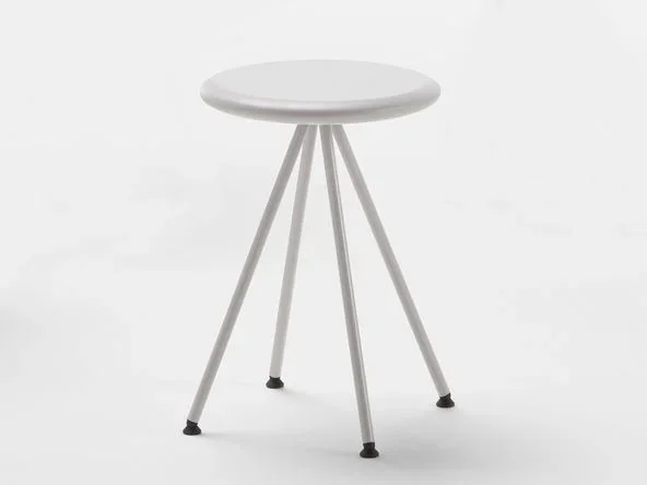 Tabouret bas Sun laqué – Inclass